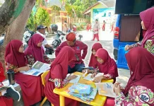 Armada Perpustakaan Keliling Sumenep Sambangi SDN Parsanga I