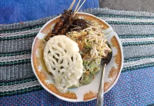 Lontong Balap, Kuliner Khas Jawa Timur yang Menggugah Selera Warga Sumenep