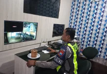 Satlantas Sumenep Pantau Lalu Lintas Melalui TMC