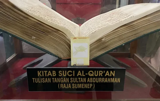 Jejak Mushaf Al-quran Tulisan Sultan Abdurrahman di Musium Sumenep