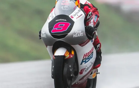 Mario Suryo Aji dan Veda Ega Pratama Bersinar