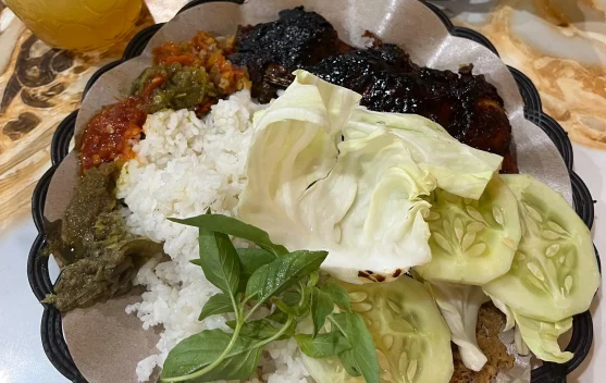 Lezatnya Ayam Bakar dengan Tulang Lunak