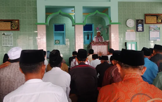Sholat Idul fitri Khusyuk, Warga di Kecamatan Bluto Padati Masjid Baitul Amin