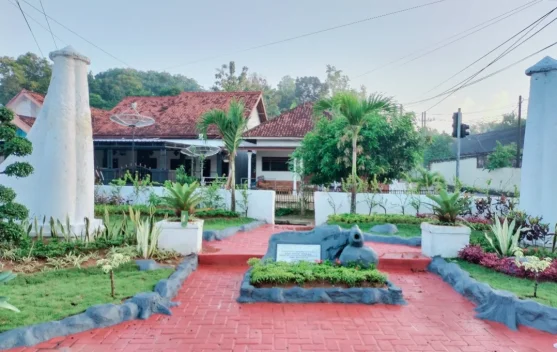 Gerbang Bersejarah Bekas Kraton Parsanga Kini Tampil Lebih Asri
