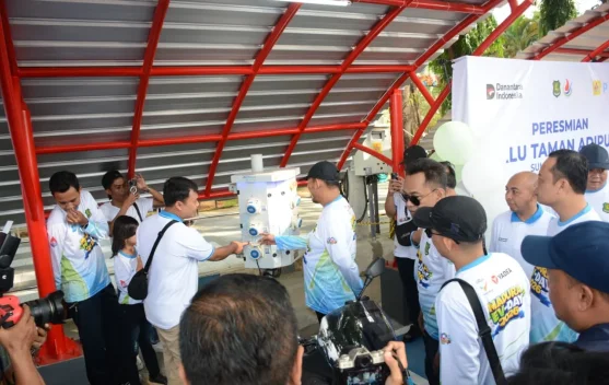 PLN UP3 Madura Resmikan SPKLU Taman Potre Koning di Sumenep