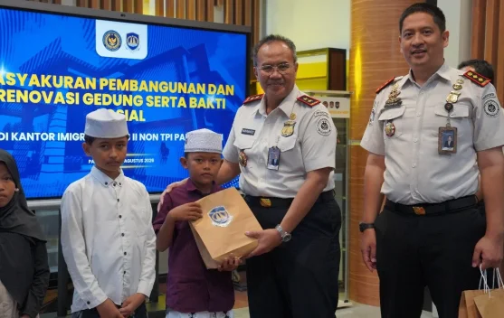 Tasyakuran dan Bakti Sosial, Imigrasi Pamekasan Perkuat Kepedulian kepada Sesama