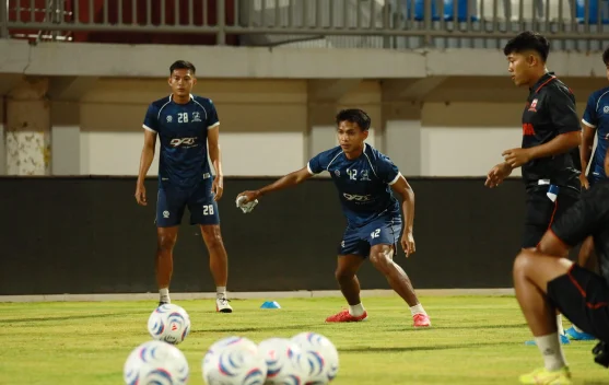 Ze Gomes Tak Ingin Lihat Masa Lalu, Fokus Bangun Madura United