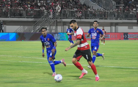 Banyak Peluang, Madura United Sementara Ditahan Imbang 0-0 Persijap