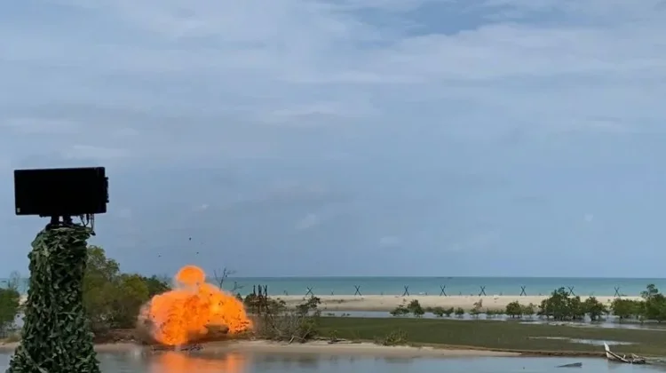 Latihan Operasi Libatkan Kapal Perang dan Drone Kamikaze