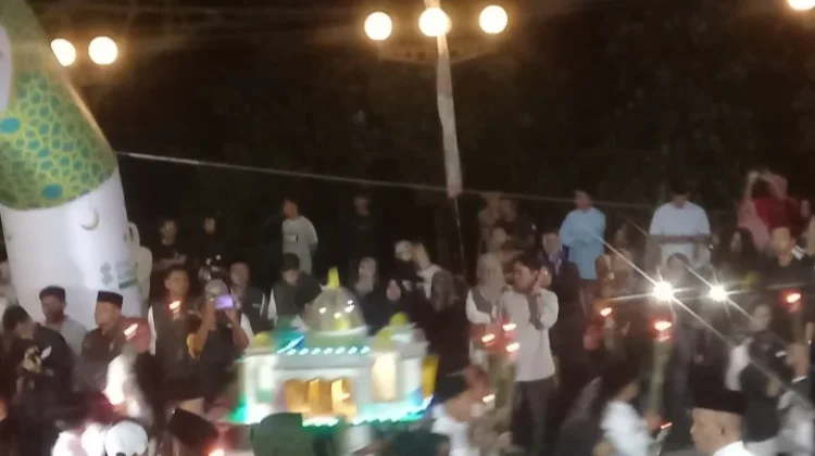 Moderasi Beragama dalam Bingkai Ceria Imlek dan Pawai Tanglong