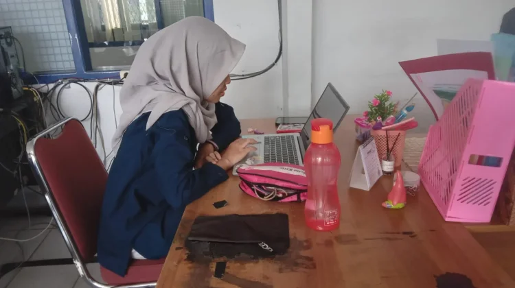Tumbler, Cara Praktis Memenuhi Kebutuhan Air Minum Pegawai Kantoran