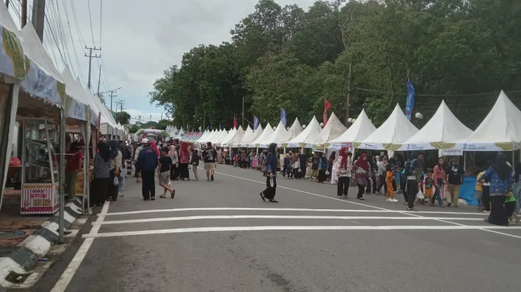 Berburu Takjil di E-Mas Ramadan Fair Bangka.