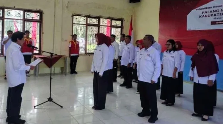 Maya Dwie Resmi Pimpin PMI Bangka tengah