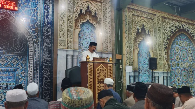 Walikota Pangkalpinang Ikuti Salat Tarawih di Masjid Muhajirin Muhammadiyah