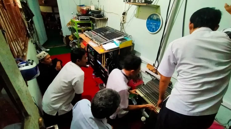 RRI Sungailiat Jaga Kualitas Siaran dengan  Perawatan Pemancar