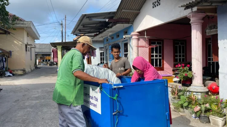 Warga Nelayan Raih Cuan Melalui Bank Sampah Basayan