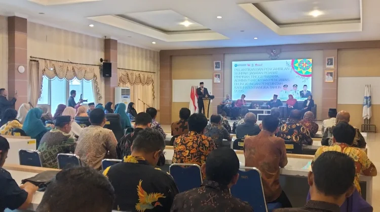 Bupati Lantik Nora Sukma Dewi Sebagai Kadinkes Bangka