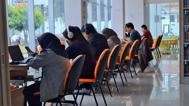 Ramadan, Kunjungan Perpustakaan Pangkalpinang Didominasi Mahasiswa