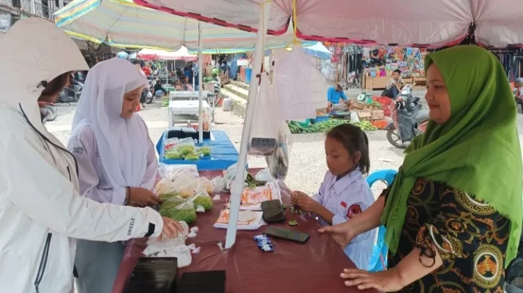 Penjual Musiman Topping Minuman Sarat Peminat Selama Ramadan