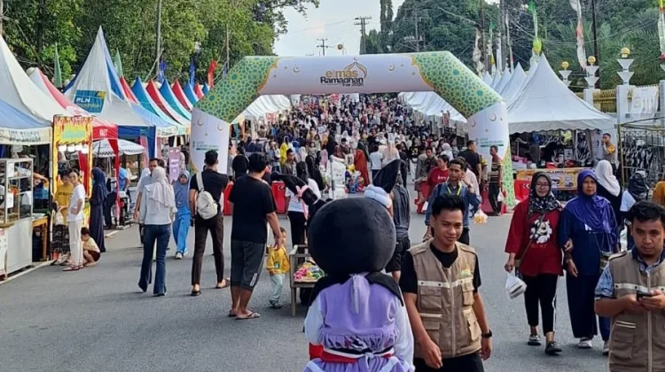 Arena Emas Ramadan Fair Destinasi Viral Berburu Takjil