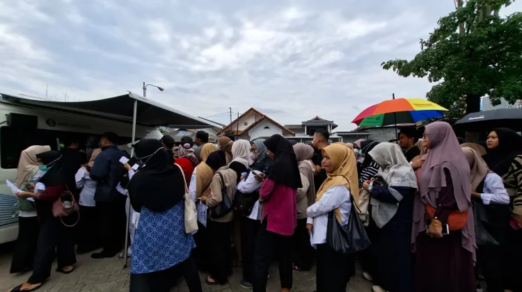 Warga Antusias Tukar Uang BI