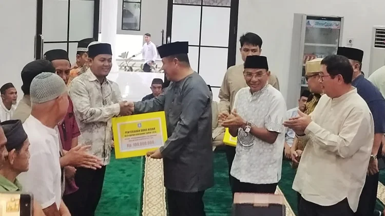 Safari Ramadan, Pemprov Babel Salurkan Rp150 Juta di Belitung