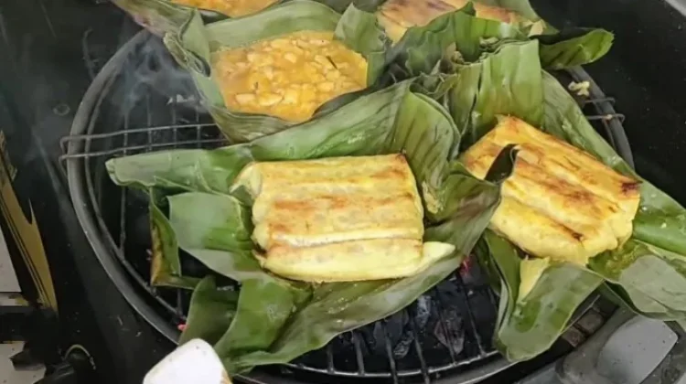 Pempek Lenggang Bakar Gurih Jadi Favorit