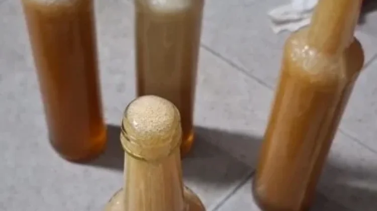 Madu Berbuih di dalam Botol, Asli atau Tidak?