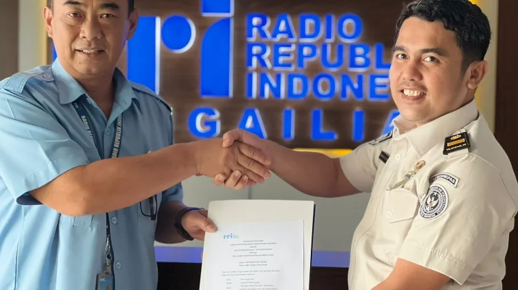 RRI Sungailiat Jalin Kerja Sama Publikasi Bersama Imigrasi