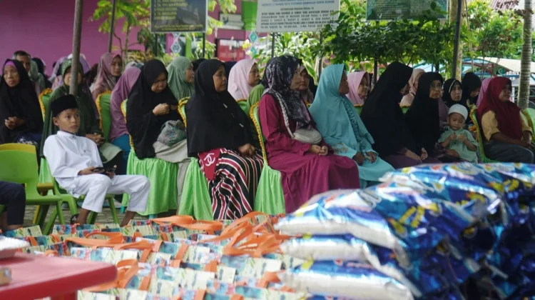 PAUD IT Amaliyah Salurkan 170 Paket Sembako lewat Amaliyah Berbagi