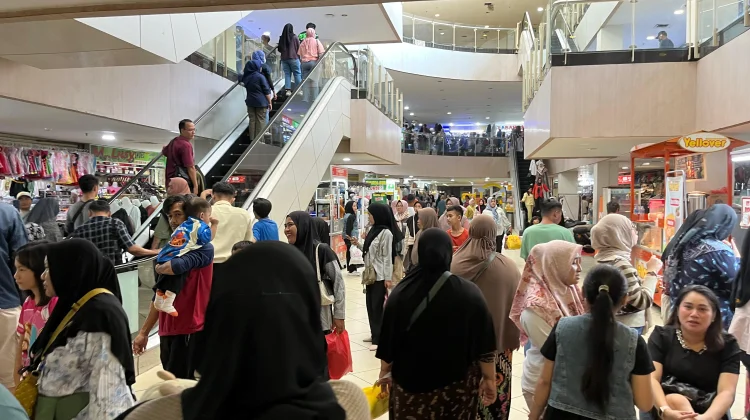 Menjelang Lebaran, Masyarakat mulai padati Pusat Perbelanjaan BTC Pangkalpinang
