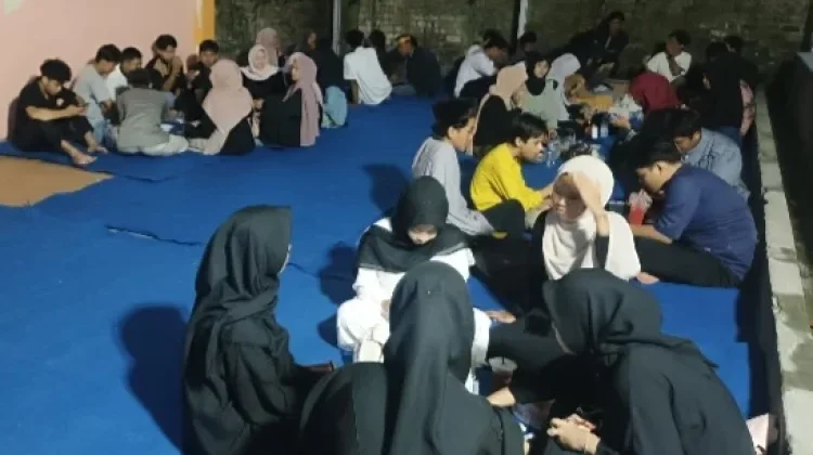 Siswa SMKS Yapensu Sungailiat Gelar Buka Puasa Bersama