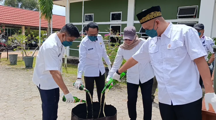 Satpol PP Belitung Timur Musnahkan Ratusan Liter Tuak dan Minuman Beralkohol