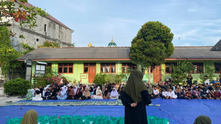 Siswa SDN 6 Sungailiat Gelar Buka Puasa Bersama