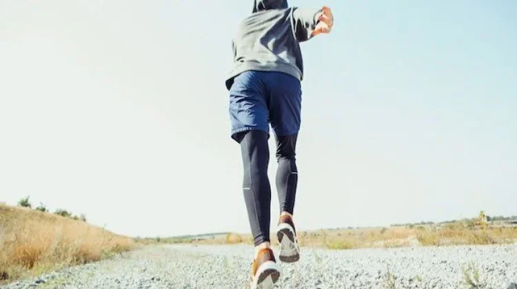 Tetap Aktif Berlari saat Puasa Pelari Jaga Kebugaran