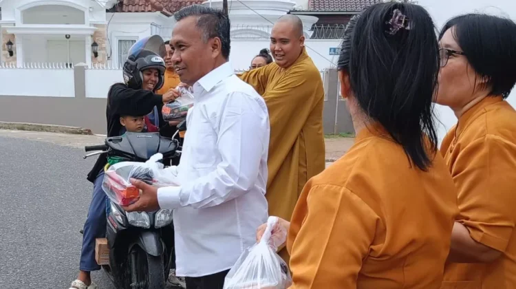 Wujud Kepedulian Antarumat, Pembimas Buddha Babel Berbagi Takjil
