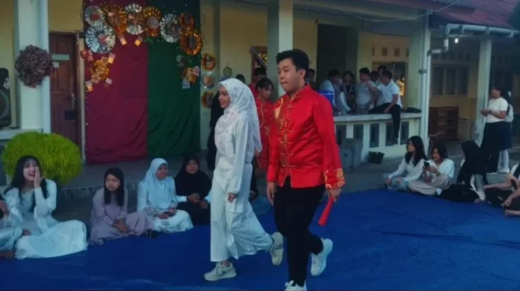 Kreasi Siswa Meriahkan Bukber SMP Plus Setia Budi Sambut Libur Lebaran