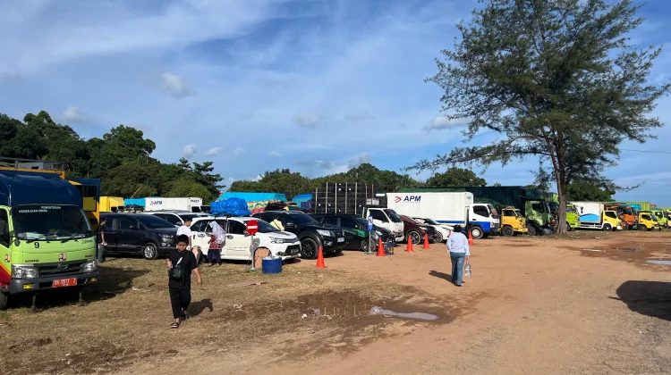 Pemudik Asal Basel Tertipu Calo Tiket di Pelabuhan Tanjung Kalian