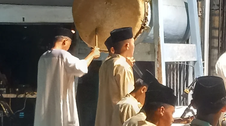 Sambut 1 Syawal, Gema Takbir  Berkumandang di Masjid Agung Sungailiat
