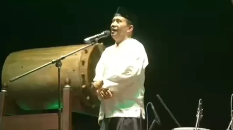 Sambut 1 Syawal, Gema Takbir  Berkumandang di Masjid Agung Sungailiat