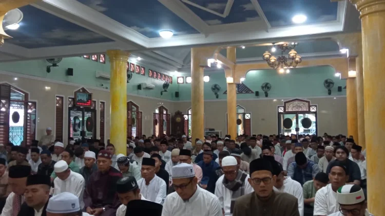 Khidmat, Salat Idulfitri di Nurul Huda Parit Padang