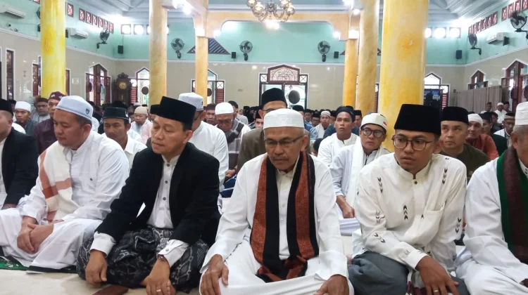 Khidmat, Salat Idulfitri di Nurul Huda Parit Padang