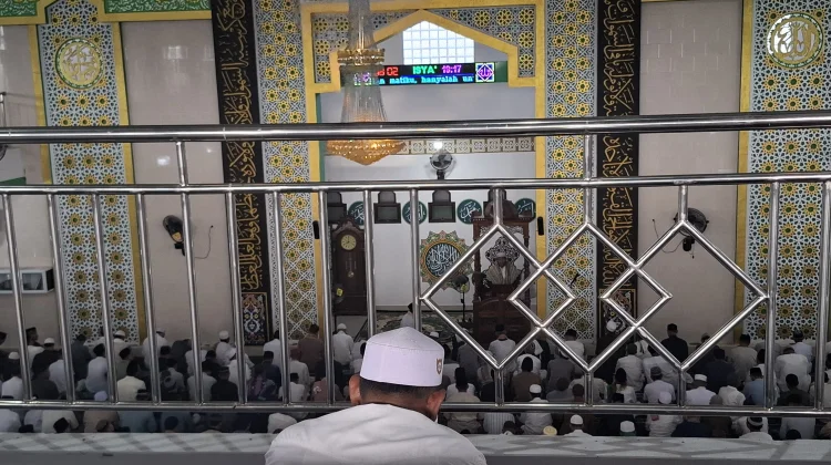 Suasana Salat Ied di Masjid Al-Mu'minun Kelurahan Kenanga