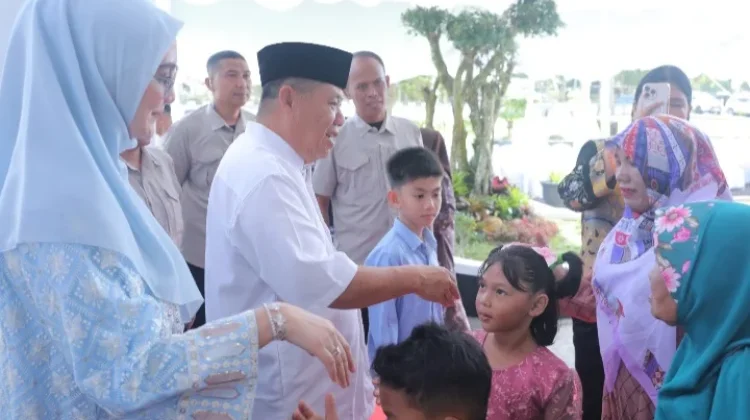 Gubernur Kepulauan Bangka Belitung Hidayat Arsani Open House di Rumah Dinas