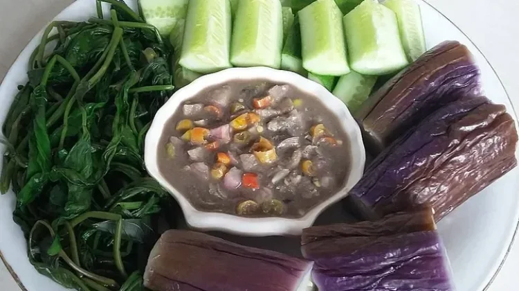 Lebaran Ketiga, Ibu Rumah Tangga Beralih Menu Sederhana