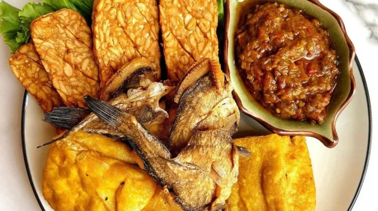 Lebaran Ketiga, Ibu Rumah Tangga Beralih Menu Sederhana