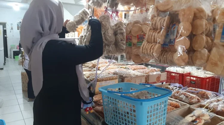 Arus Balik Lebaran, Toko Oleh-Oleh Sarat Pembeli