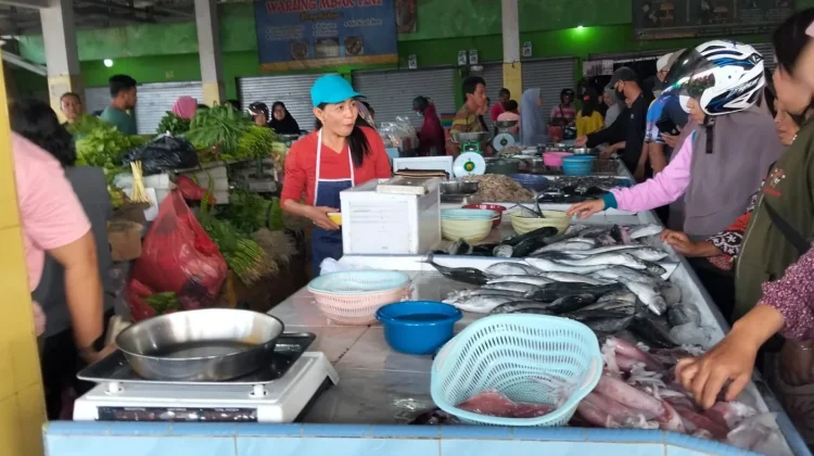 Stok Ikan di Pasar Higienis Masih Terbatas usai Lebaran