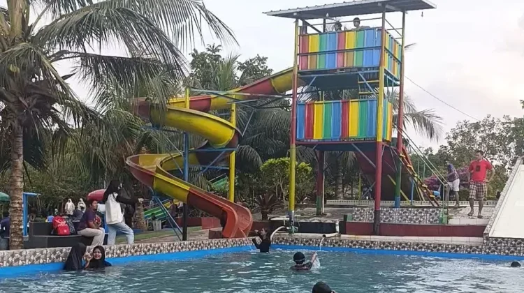 Hari Terakhir Libur, Pelajar Manfaatkan Waktu Rekreasi Bersama Keluarga