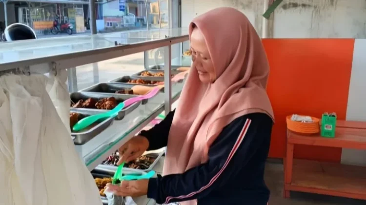 Stabilkan Usaha di tengah Kompetitor dan Kenaikan Bahan Baku